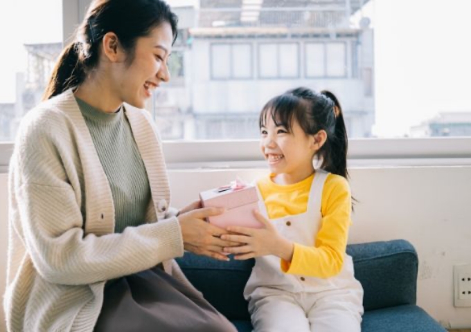 児童10名で祝日等にバーベキューを開催、昼食支援のイベントを行うことがでます